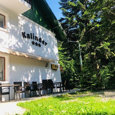 Pensiune & Restaurant Kalinder Буштені Екстер'єр фото